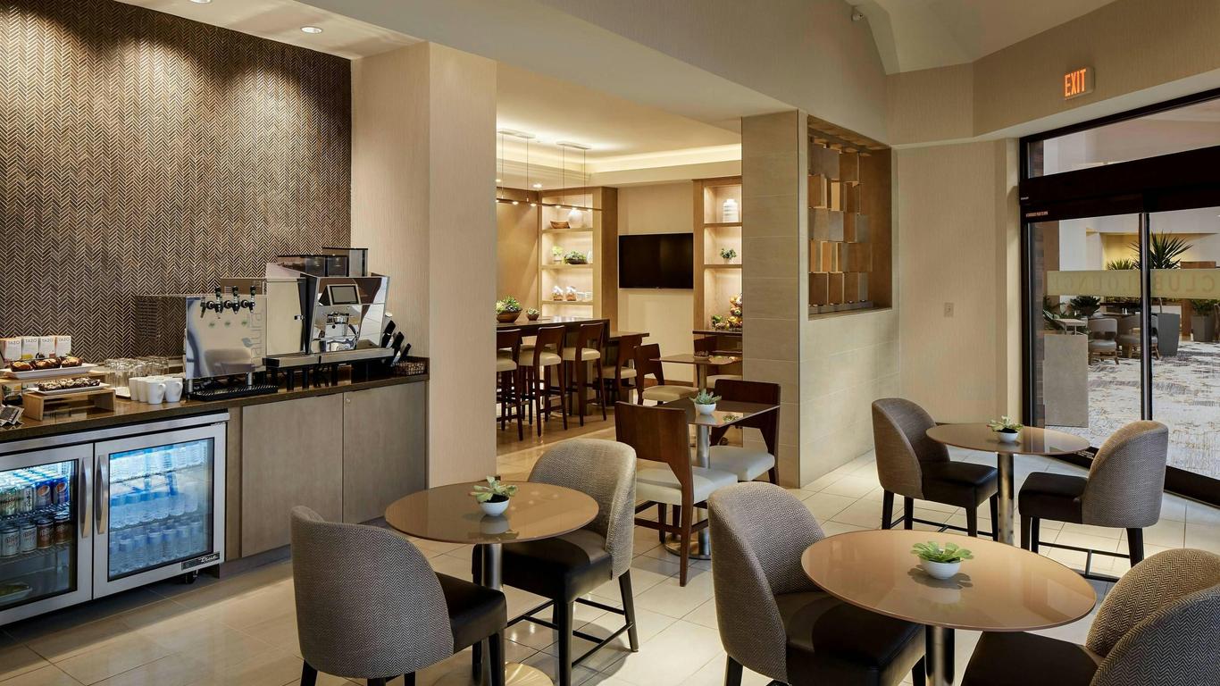 Marriott Cincinnati Northeast