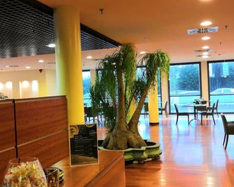 Mercure Rome Leonardo da Vinci Airport - Fiumicino - Lobby
