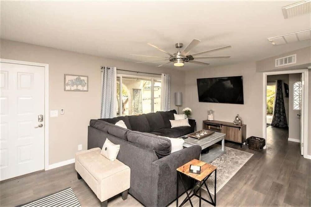 New! Family Lake Havasu Home Close to Of - Lake Havasu City - Wohnzimmer