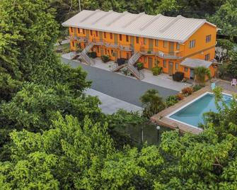 Eco Park Inn - Lowlands - Edificio
