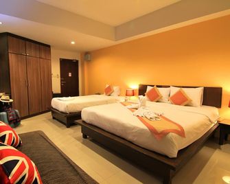 Cool Residence Hotel - Kota Phuket - Kamar Tidur