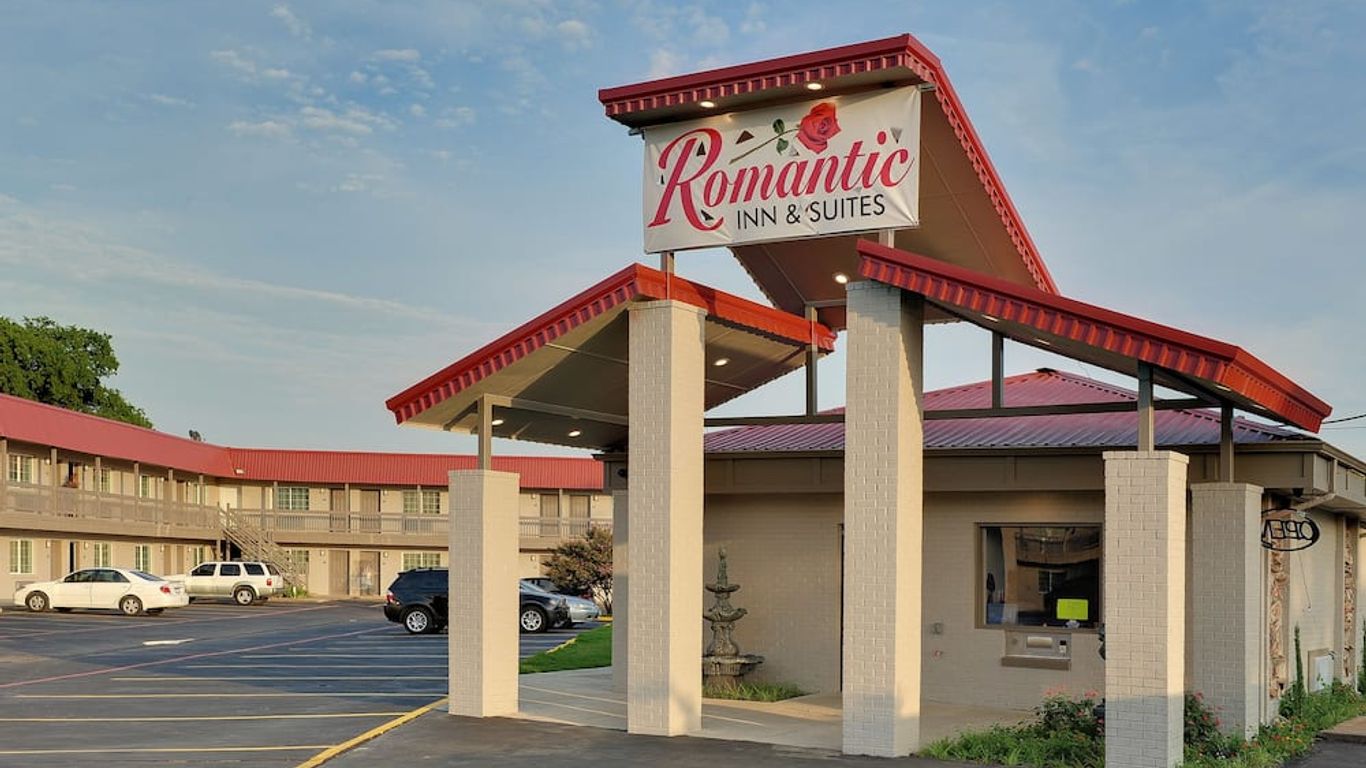 Romantic Inn & Suites