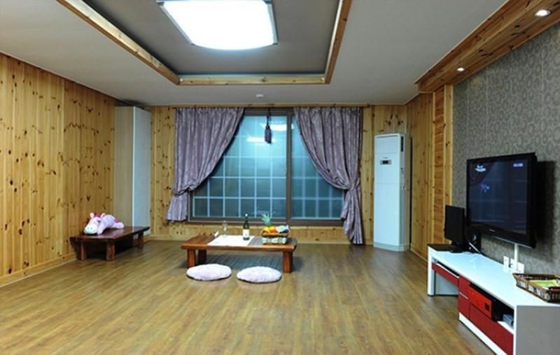 Tongyeong Beach Pension