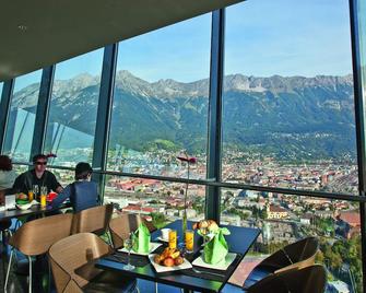 Hotel Sonnenhof - bed & breakfast & appartements - Innsbruck - Balcón