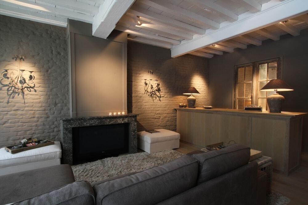 بد آند بريكفاست دو ووتر زوي - غينت - غرفة معيشة