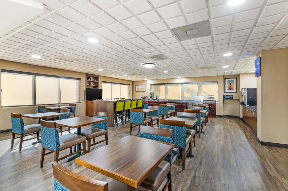 Comfort Suites Brunswick - ברנסוויק - מסעדה