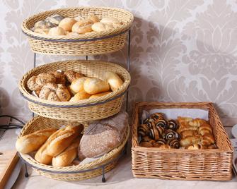 Six Inn Hotel - Budapest