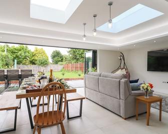 Kite View Cottage - High Wycombe - Huiskamer