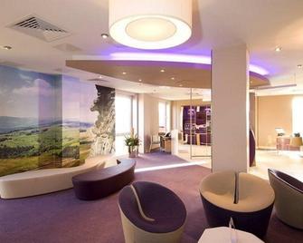 Premier Inn Sheffield City Centre (St Mary's Gate) - Sheffield - Lobby