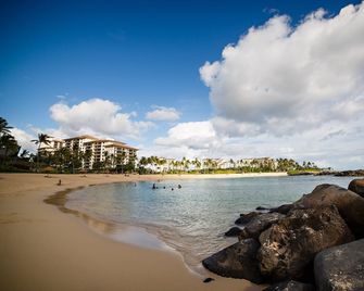 5-star. Rave reviews. Stunning lanai. Ocean & mountain views. JULY Specials! - קאפולאי - בריכה