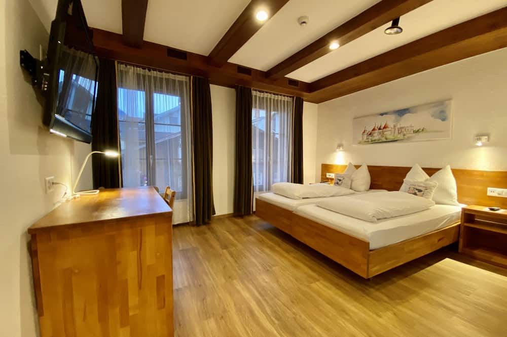 فندق توسكانا - إنترلاكين - غرفة نوم