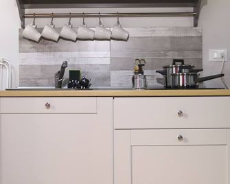 Zazzamitahouse - Catania - Keittiö