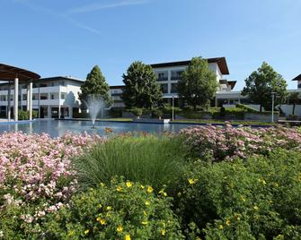 Spa Resort Therme Geinberg - Geinberg - Building