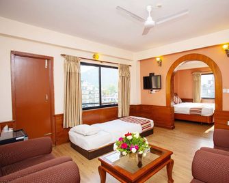 Hotel Crystal Palace - Pokhara - Soverom