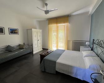 Antica Fonte holiday home - Tavullia - Chambre