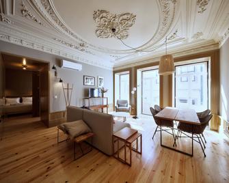 Aparthotel Oporto Batalha - Porto - Living room