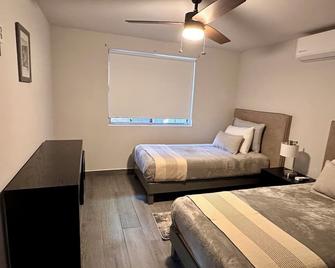 Comfortable House near Consulate (visas) - Nogales - Спальня