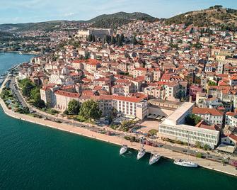King Kresimir Heritage Hotel - Шибеник - Будівля