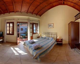 Iapetos Village - Ano Symi - Bedroom
