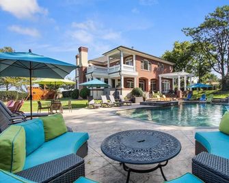 Resort Pickleball Pool Hot Tub Theater Arcade Golf - Manheim - Piscina
