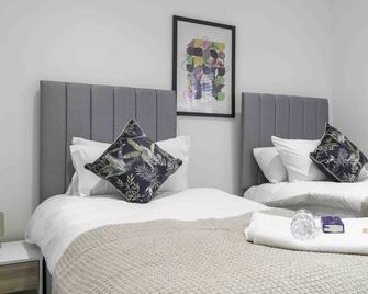 Strath Apartment - Strathaven - Bedroom