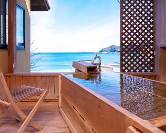 Atamionsen Nagahamaen - Atami - Balcony