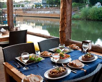 Agva Gizemli Nehir Hotel - Şile - Restaurante