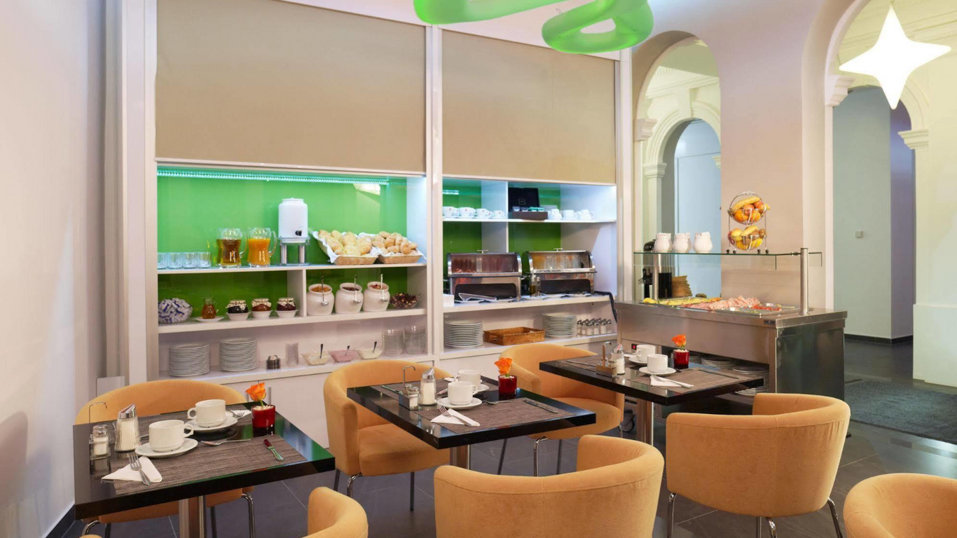 فورتي بلوسون هوتل