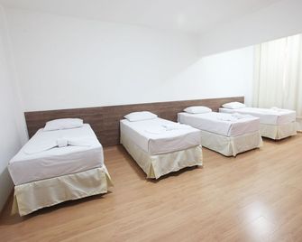 Hotel Perez - Pouso Alegre - Habitación