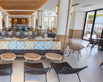 Corallium Dunamar by Lopesan Hotels - Adults Only - מספלומס - טרקלין
