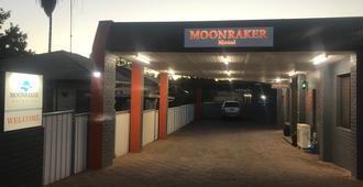 Moonraker Motor Inn - Parkes