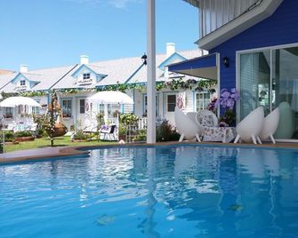 Fisherman's Villa Seaview - Phetchaburi - Piscina
