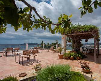 Hostal Marblau Ibiza - Ibiza - Střešní terasa