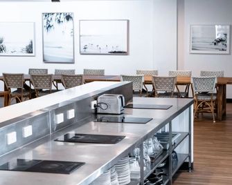 The Surf House - Byron Bay - Kitchen