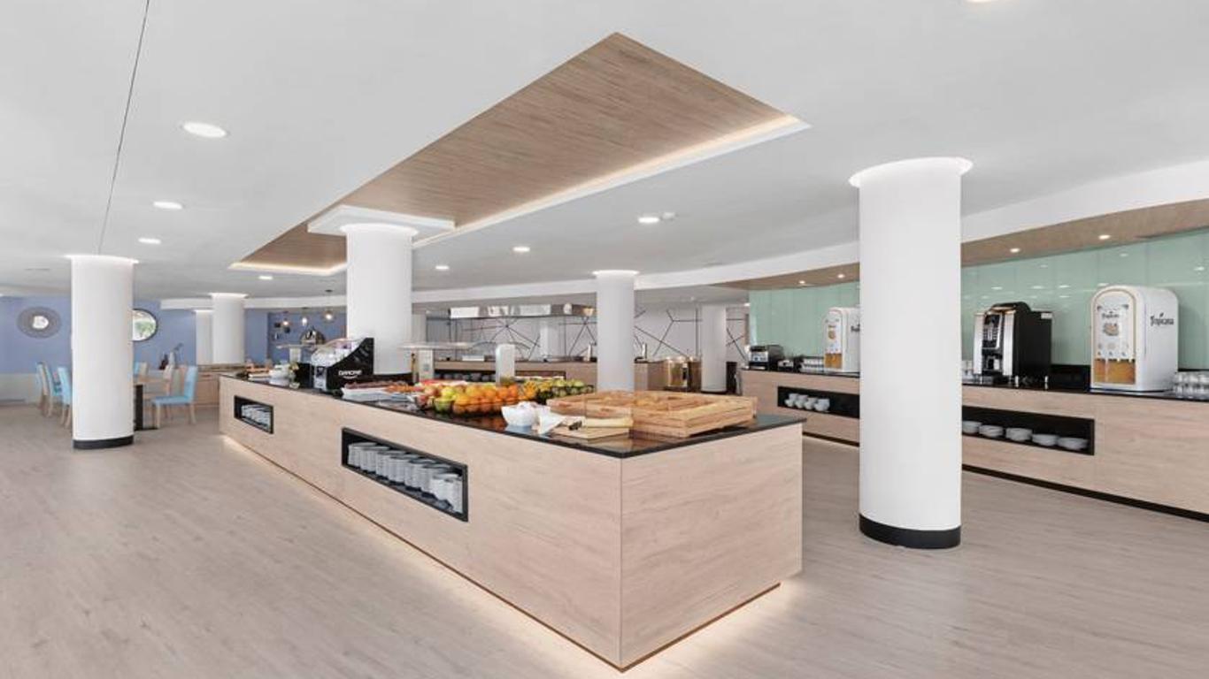 Palmanova Suites By Trh