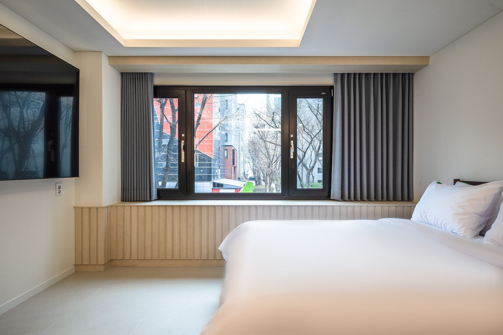 Bluebird Hotel