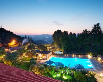 Hotel Europa Olympia - Olympia - בריכה