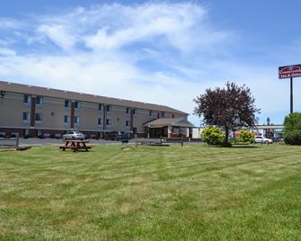 Countryside Inn & Suites - Council Bluffs - Bina