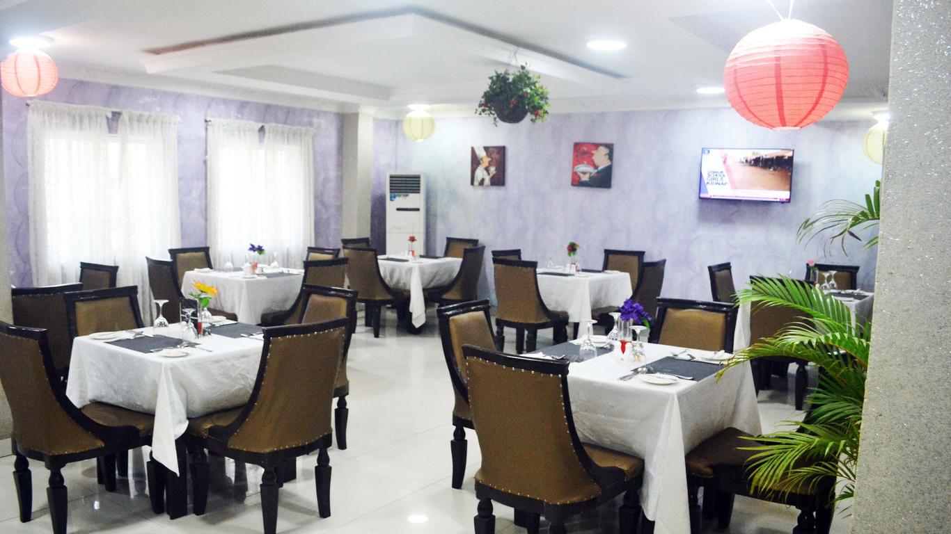 Grand Capital Hotel