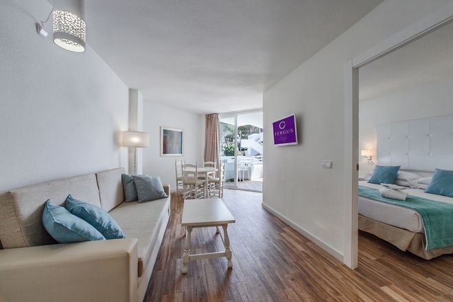 FERGUS Style Cala Blanca Suites - Santa Ponsa - Living room