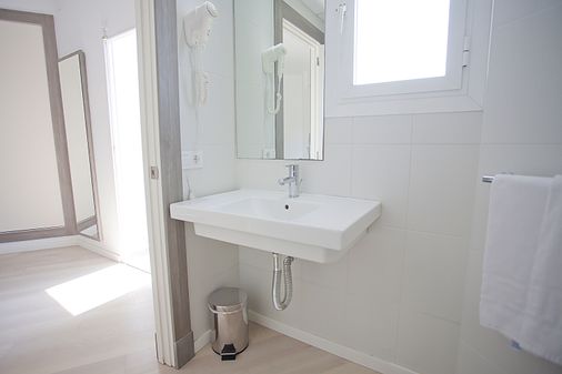 Hotel Ola Club Bermudas - Palma Nova - Baño