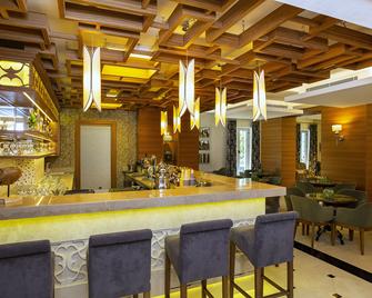 Royal Asarlik Beach Hotel - Bodrum - Bar