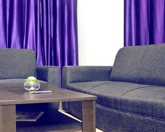 Second Home - Bhubaneswar - Sala de estar