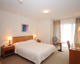 Hôtel Bristol - Montreux - Habitación