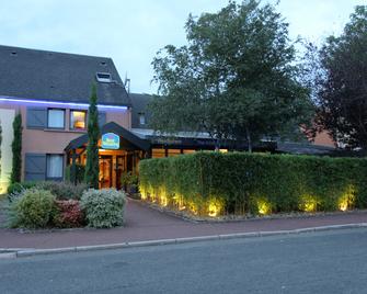 Best Western The Hotel Versailles - Buc - Edificio