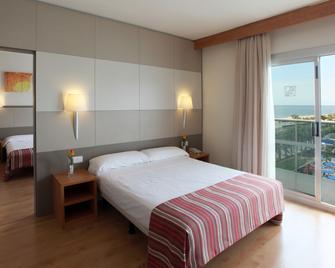 Golden Taurus Aquapark Resort - Pineda de Mar - Bedroom