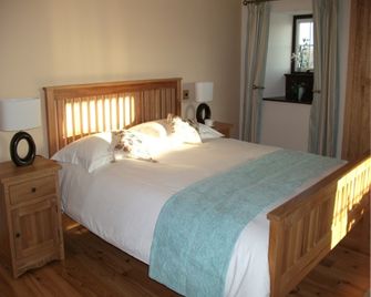 Smithy Cottage B&B - פנרית' - חדר שינה