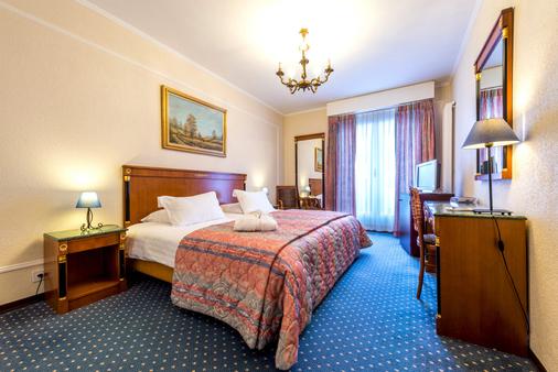 Hotel Diplomate - Geneva - Bedroom