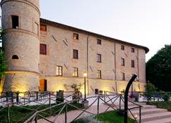 Castello di Baccaresca - Gubbio - Rakennus
