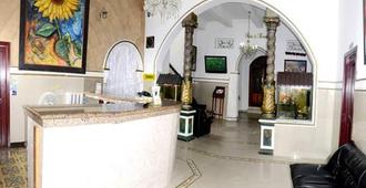 Hotel Girasol - Barranquilla - Front desk
